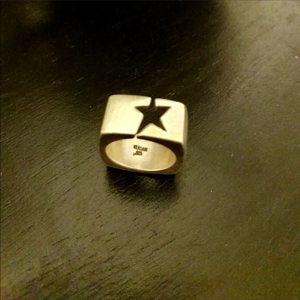 ❤️🎁❤️ VERSANI ⭐️cut out ring ❤️🎁❤️